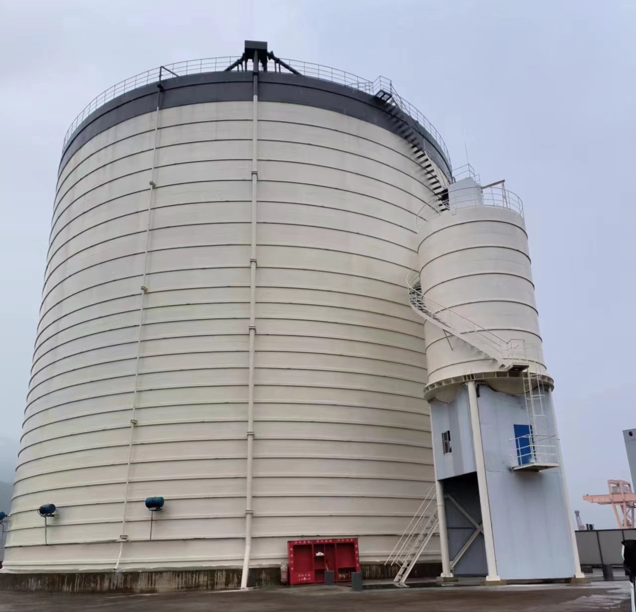 琼山10万吨水泥钢板库